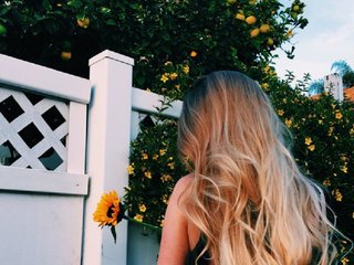 Ερωτική συνομιλία μέσω βίντεο barbie-tay