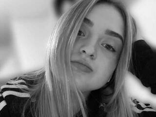 Ερωτική συνομιλία μέσω βίντεο bbyblaf