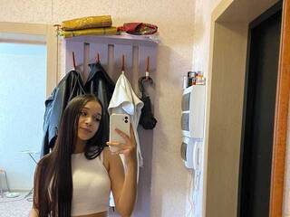 Ερωτική συνομιλία μέσω βίντεο BellaBrowns