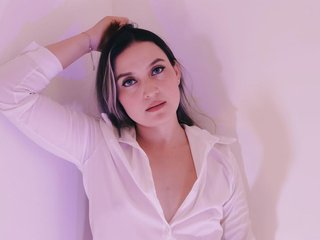 Ερωτική συνομιλία μέσω βίντεο Bellamiller04