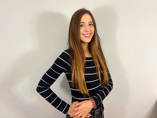 Ερωτική συνομιλία μέσω βίντεο BellaPink