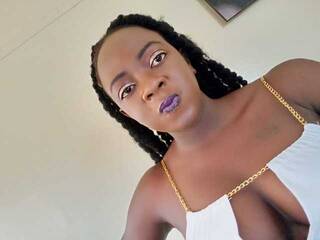 Ερωτική συνομιλία μέσω βίντεο bellatitty