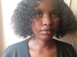 Ερωτική συνομιλία μέσω βίντεο Bessie1