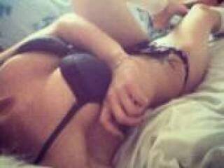 Ερωτική συνομιλία μέσω βίντεο betalola87