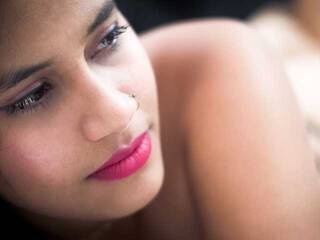 Ερωτική συνομιλία μέσω βίντεο bettyblow