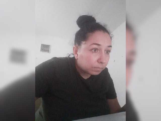 Εκπομπές οθόνης BetyLicious89