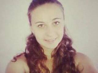 Ερωτική συνομιλία μέσω βίντεο bezze