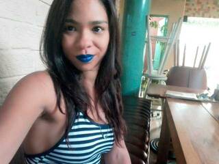 Ερωτική συνομιλία μέσω βίντεο BiancaCollins