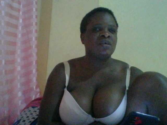Εκπομπές οθόνης bigboobies2