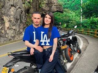 Ερωτική συνομιλία μέσω βίντεο BigDickPussy3