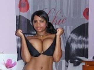 Ερωτική συνομιλία μέσω βίντεο blacksusi