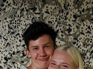 Ερωτική συνομιλία μέσω βίντεο BlackWhite69