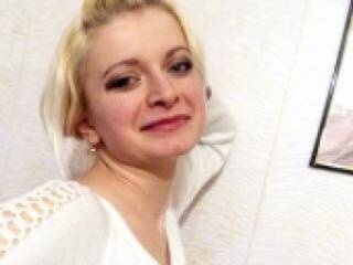 Ερωτική συνομιλία μέσω βίντεο blondanya