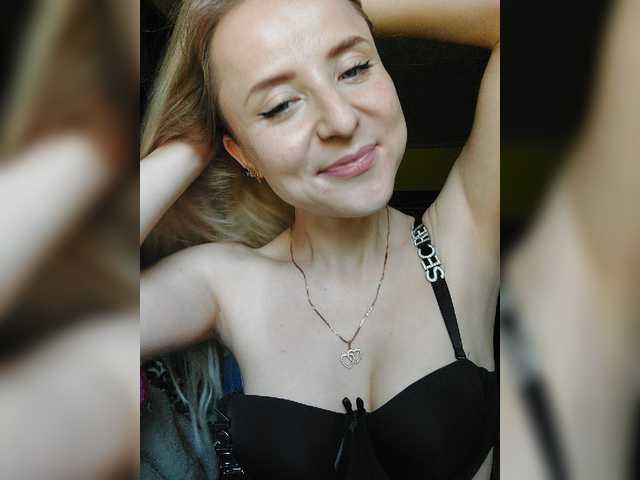 Εκπομπές οθόνης blonde-kisses