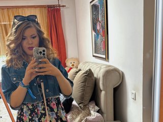 Ερωτική συνομιλία μέσω βίντεο BlondeMaya