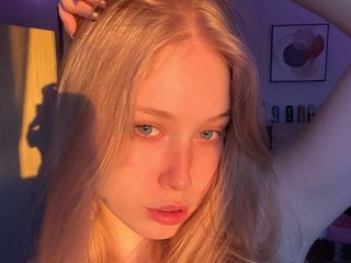 Ερωτική συνομιλία μέσω βίντεο blondieangelme