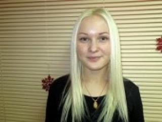 Ερωτική συνομιλία μέσω βίντεο blondinkaa