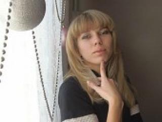 Ερωτική συνομιλία μέσω βίντεο blondlora