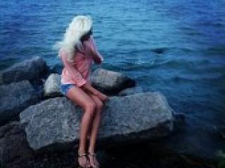 Ερωτική συνομιλία μέσω βίντεο blondygirl2
