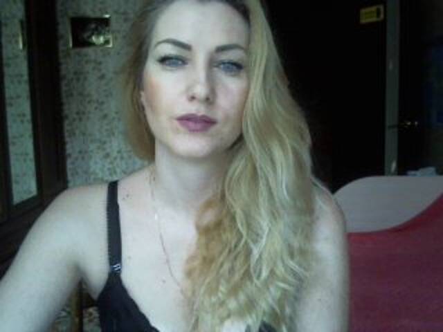 Εκπομπές οθόνης blondyle