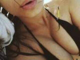 Ερωτική συνομιλία μέσω βίντεο bloodliza