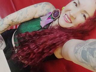 Ερωτική συνομιλία μέσω βίντεο bluenena