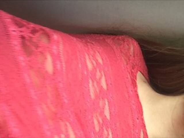 Εκπομπές οθόνης Sofiyamimi