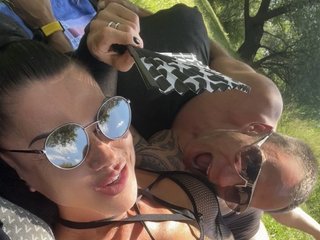 Ερωτική συνομιλία μέσω βίντεο Casual_couple_in_love