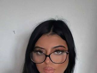 Ερωτική συνομιλία μέσω βίντεο BridgitteBia