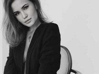 Ερωτική συνομιλία μέσω βίντεο BrilliantKimmy