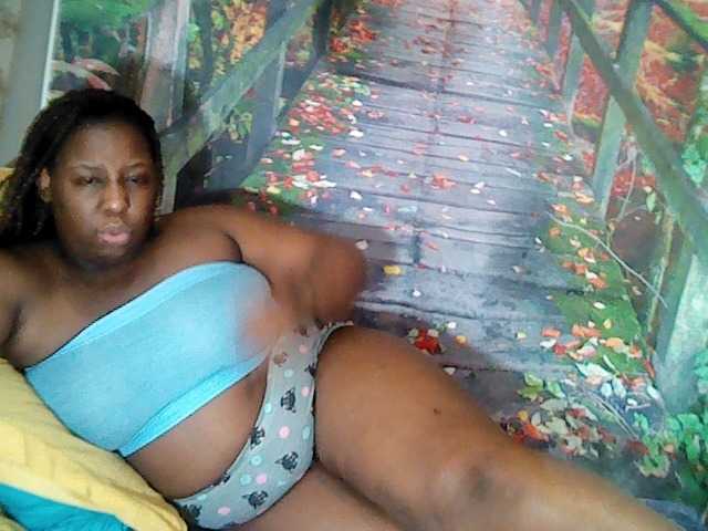 Φωτογραφίες bubbliciousbb #bbw #ebony #new #squiter #mature #lushon