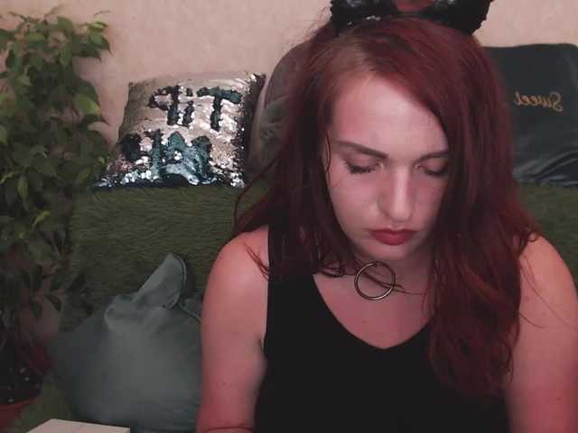 Εκπομπές οθόνης Busilady