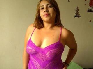 Ερωτική συνομιλία μέσω βίντεο Bustypearl