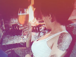 Ερωτική συνομιλία μέσω βίντεο CalaNoir