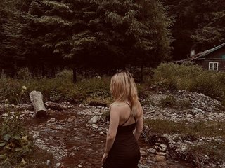 Ερωτική συνομιλία μέσω βίντεο CallmeAnna