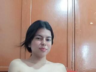 Ερωτική συνομιλία μέσω βίντεο camila18a