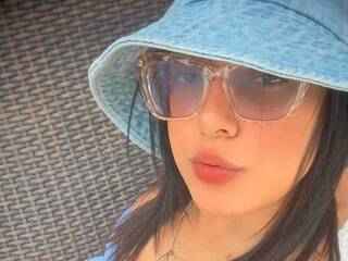 Ερωτική συνομιλία μέσω βίντεο CamilaNaughty