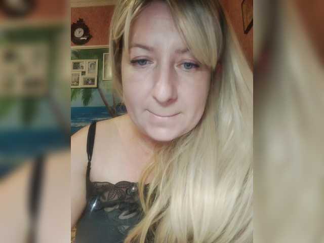 Εκπομπές οθόνης CandyHelen32