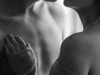 Ερωτική συνομιλία μέσω βίντεο capt-aika