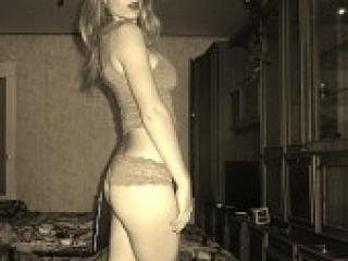 Ερωτική συνομιλία μέσω βίντεο caradana