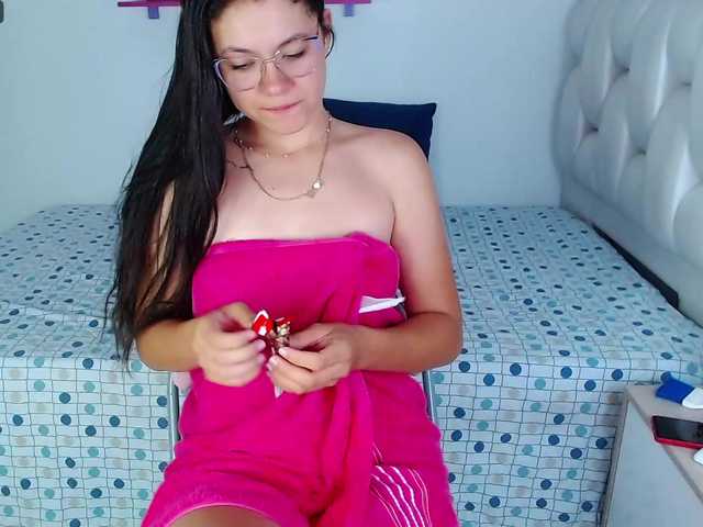 Εκπομπές οθόνης Caroliina611