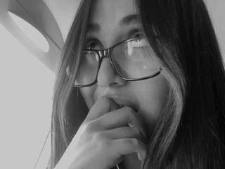 Ερωτική συνομιλία μέσω βίντεο Caroline12