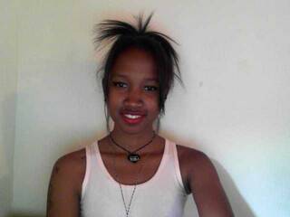 Ερωτική συνομιλία μέσω βίντεο carolle