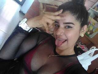 Ερωτική συνομιλία μέσω βίντεο CataleyaRusel