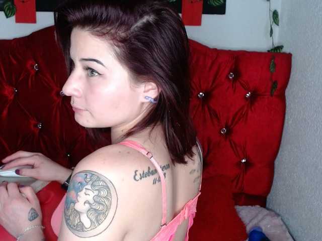 Εκπομπές οθόνης celestebrown2