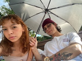 Ερωτική συνομιλία μέσω βίντεο Chad-and-mady