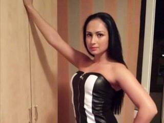 Ερωτική συνομιλία μέσω βίντεο charlenebea