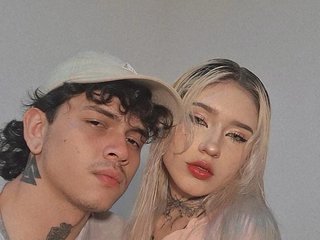 Ερωτική συνομιλία μέσω βίντεο Charlotte-and-Liamm