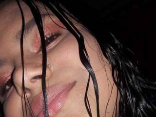 Ερωτική συνομιλία μέσω βίντεο CharlotteHolmin