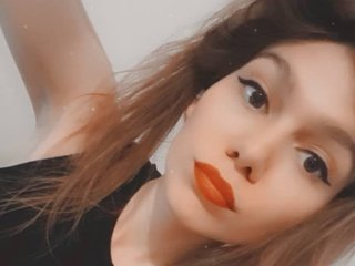 Ερωτική συνομιλία μέσω βίντεο CharlotteHoney
